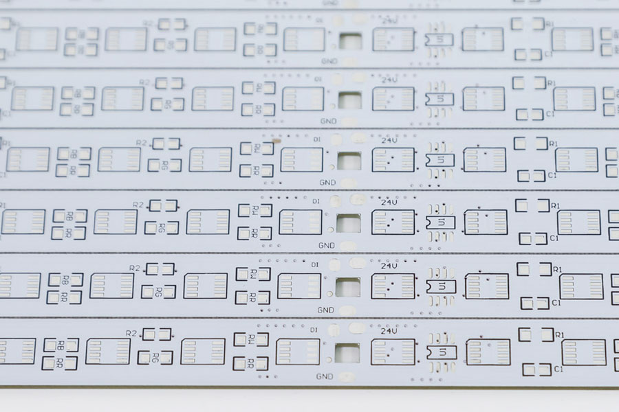 pcb白色線(xiàn)路板